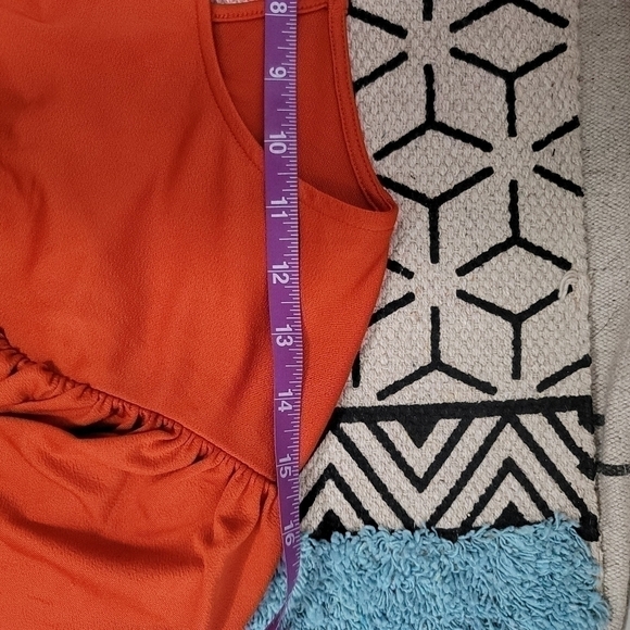 BAUM UND PFERDGARTEN RUST ORANGE MIDI DRESS, w RUFFLE DETAIL SZ SMALL - Picture 11 of 14